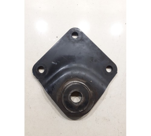 Кронштейн(крепление) рамы передний левый