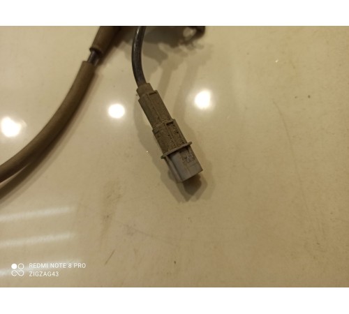 Датчик ABS(передний правый)