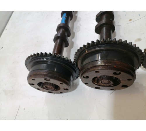 Распределительный вал 3,0 бензин