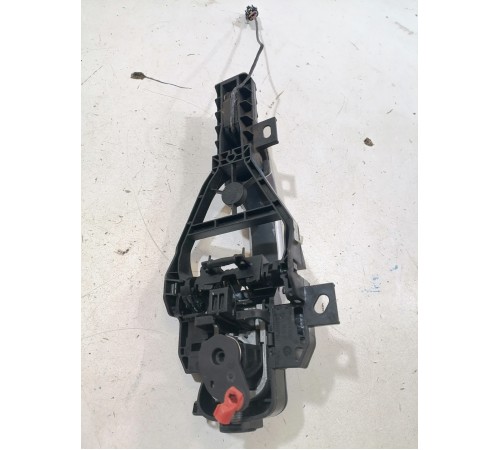 Ручка двери передняя левая наружная