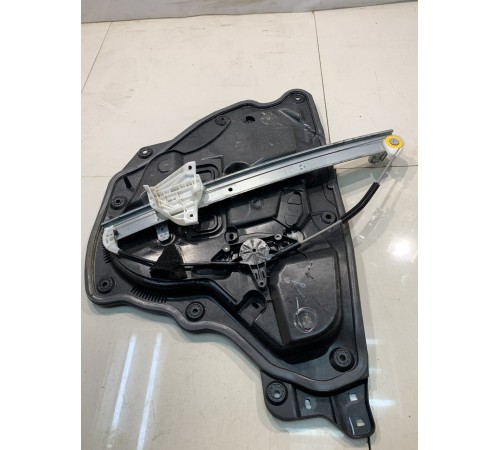 Стеклоподъёмник (передний, правый)