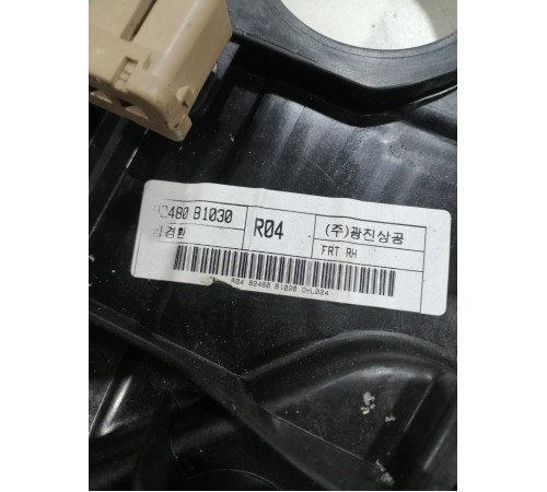 Стеклоподъемник электр. передний правый,