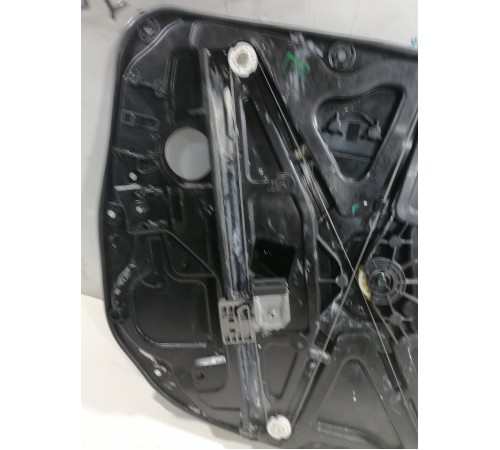 Стеклоподъемник электр. передний правый,