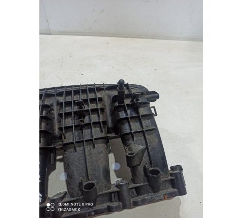 Впускной коллектор