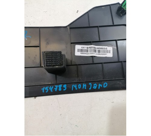 Накладка центральной консоли правая