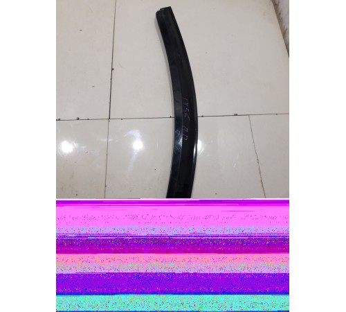 Молдинг двери (передний, правый)