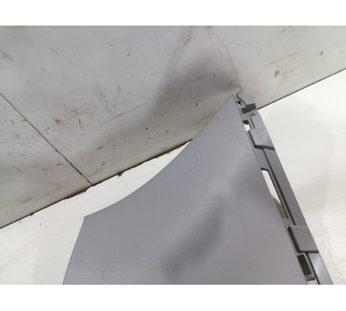 Обшивка багажника правая (верхняя)