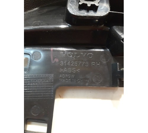 Накладка салона (правая)