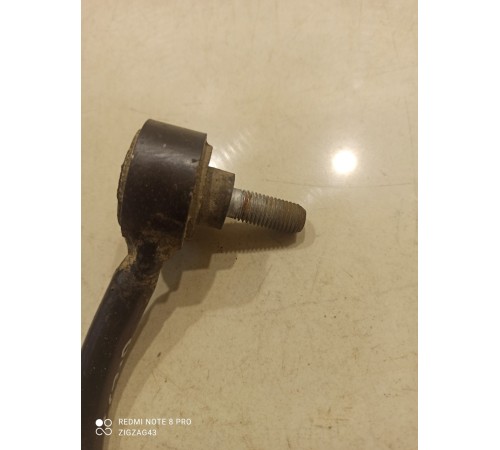 Стойка стабилизатора(задняя правая)