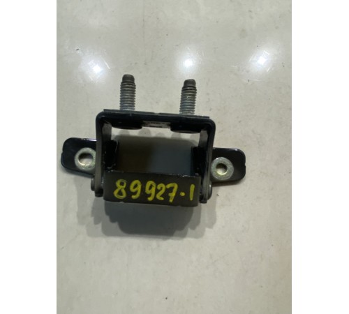 Петля багажника правая