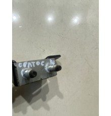 Петля багажника правая