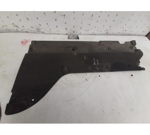 Защита антигравийная задняя правая