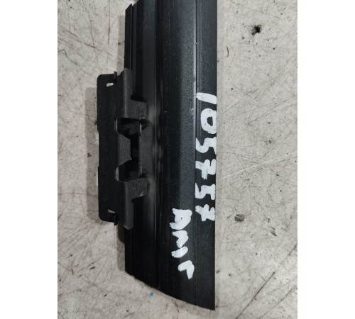 Уплотнитель стекла двери (задний левый)