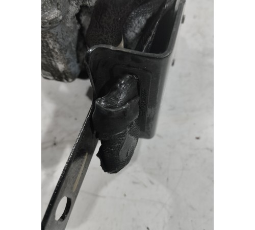 Ремень безопасности (передний левый)