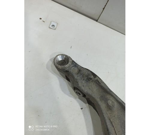 Рычаг подвески (передний, правый)