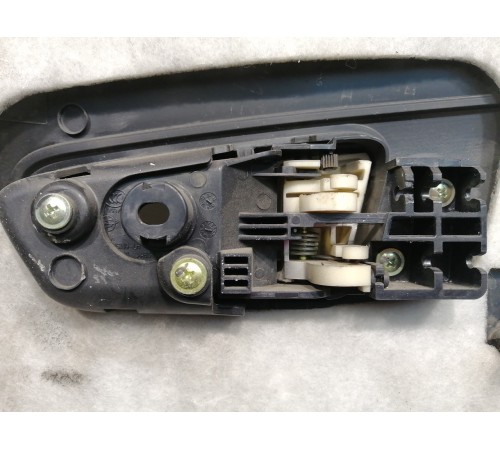 Ручка двери внутренняя задняя левая