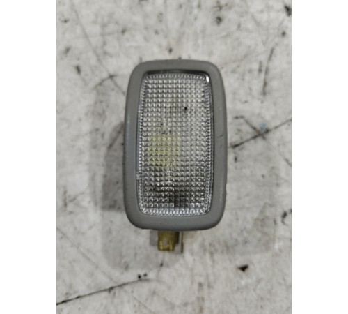 Плафон внутреннего освещения салона