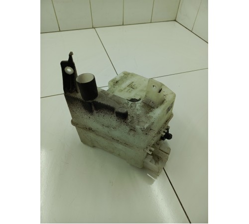 Бачок омывателя лобового стекла