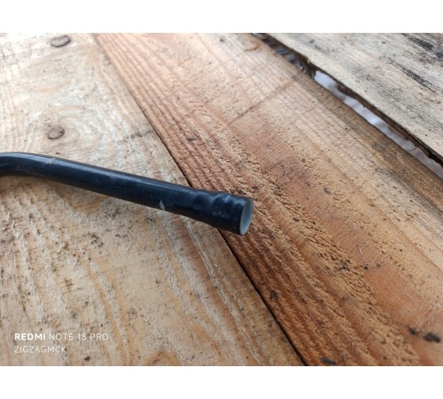 Горловина топливного бака