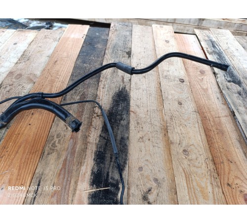 Горловина топливного бака