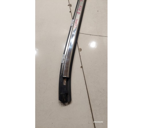 Уплотнитель стекла (задний левый наружный)