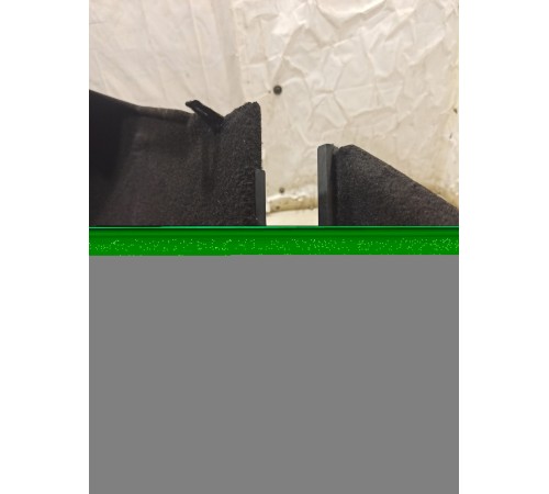 Обшивка багажника(правая)