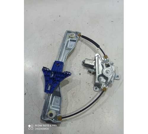 Стеклоподъемник (задний правый)