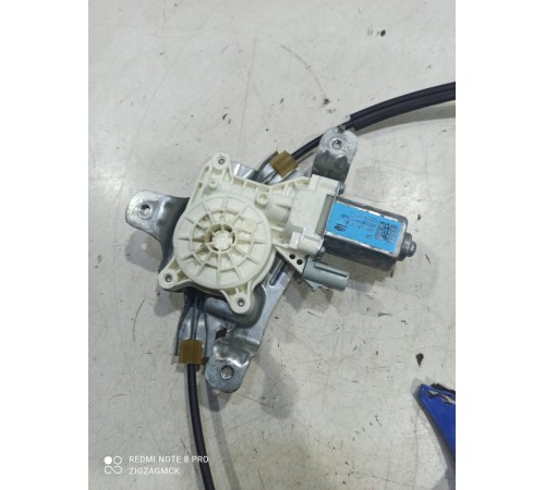 Стеклоподъемник (задний правый)