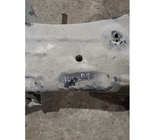 Подрамник передний