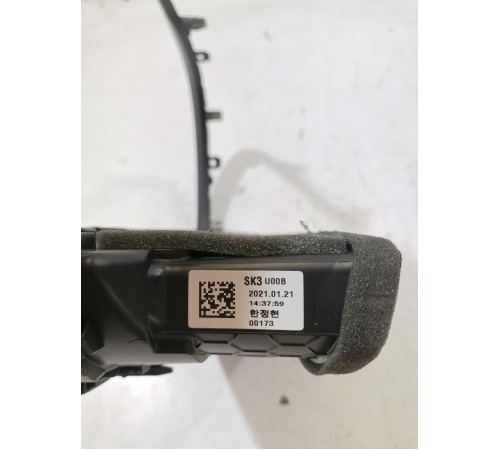 Накладка торпедо центральная, рамка