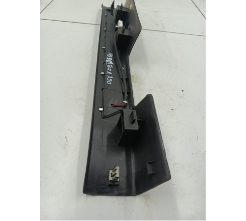 Накладка порога передняя правая