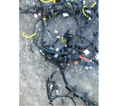 Проводка салона,с блоком предохранителей