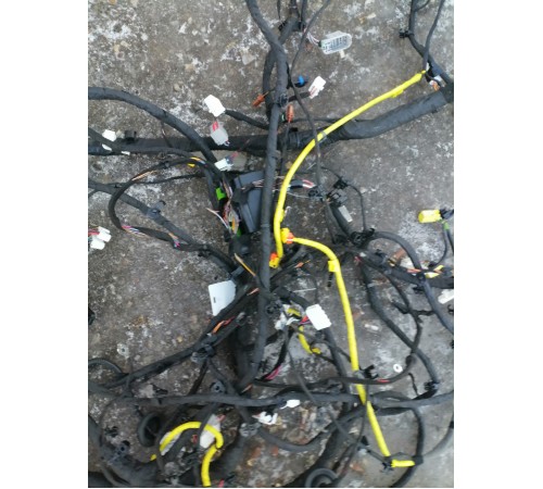 Проводка салона,с блоком предохранителей