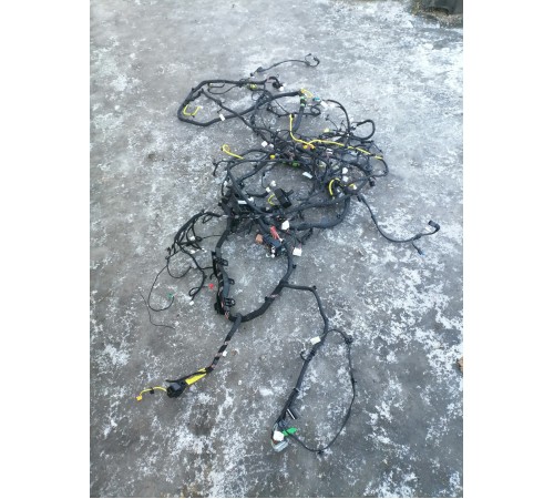 Проводка салона,с блоком предохранителей