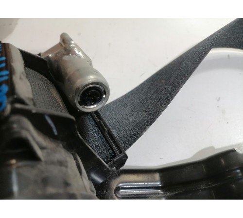 Ремень безопасности задний правый