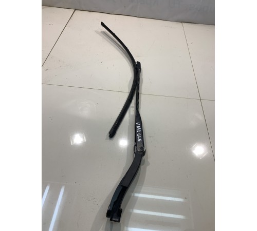 Стеклоочиститель (левый)