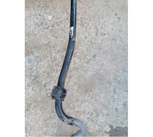 Стабилизатор передний