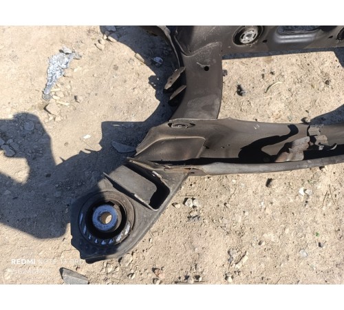 Балка подвески задняя, подрамник