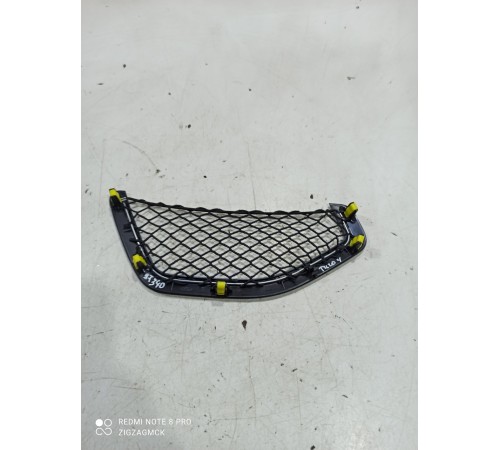 Накладка центральной консоли (сетка)