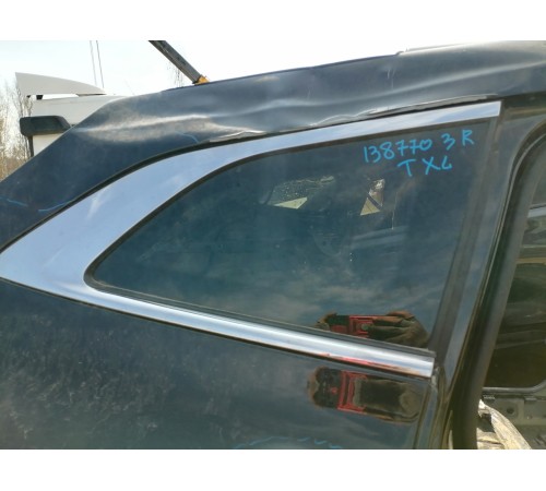 Стекло глухое заднее правое