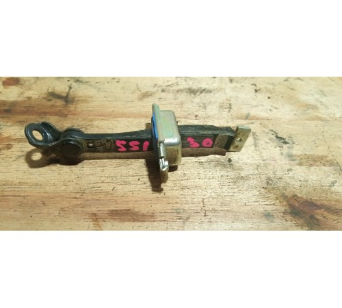 Ограничитель  двери задней левой