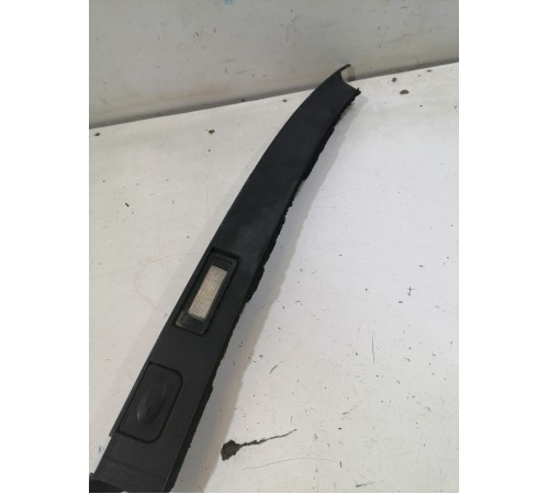 Накладка двери багажника