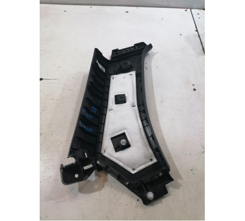 Обшивка стойки задняя правая