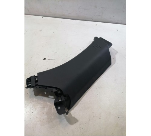 Обшивка стойки задняя правая