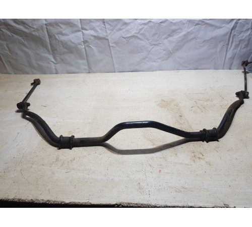 Стабилизатор передний