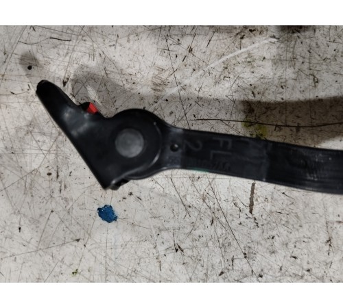 Ограничитель двери передний левый