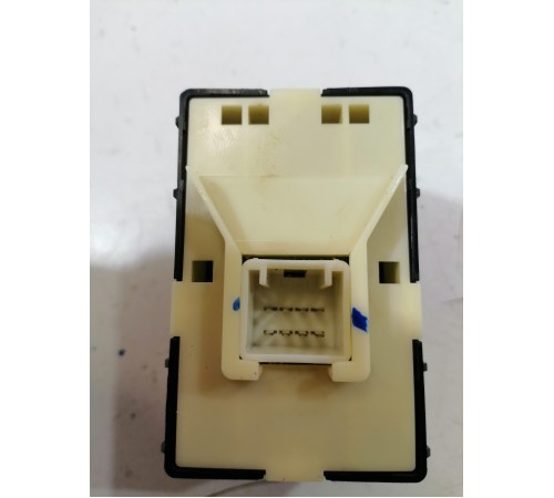 Кнопка стеклоподъемника