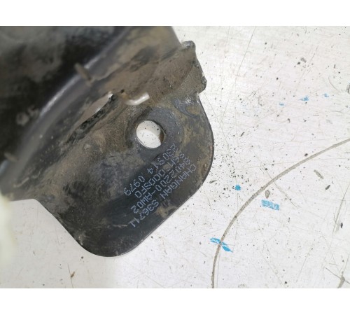 Замок капота