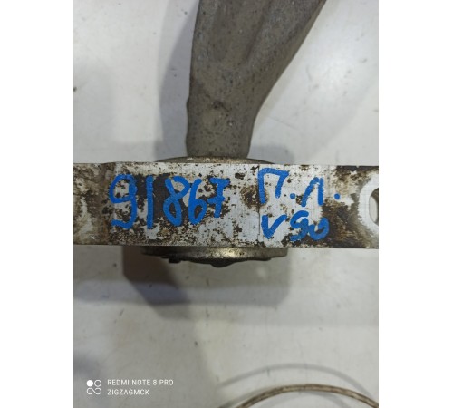 Рычаг подвески (передний, левый)