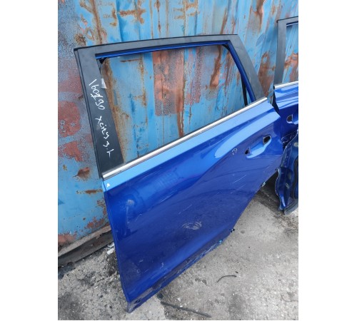Дверь задняя левая